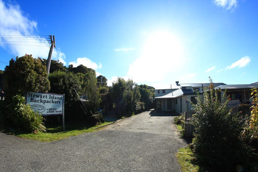 Stewart Island Backpackers Hostel Half-moon Bay Exterior foto